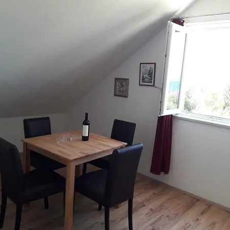 Apartman Timon Bol