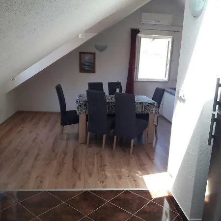 Apartman Timon *
