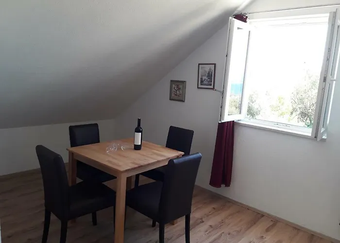 Apartment Timon Bol