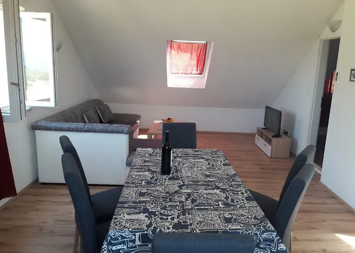 Apartment Timon Bol
